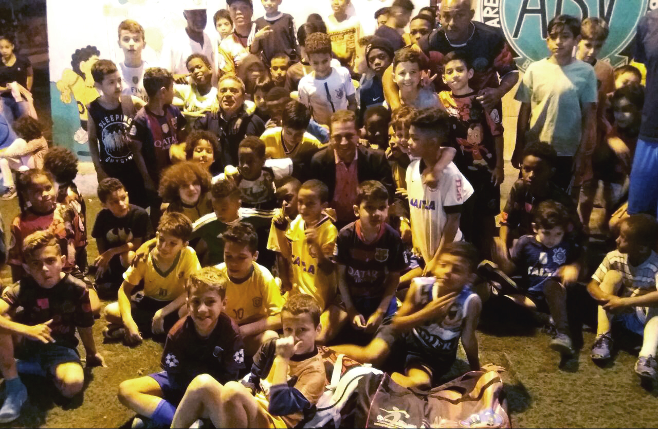 Projeto Arena Bela Vista usa o futebol para mudar vida de crianças