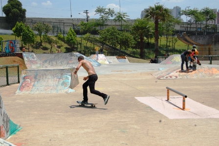 Conjunto jogo de skate e prancha de madeira, conjunto esportivo