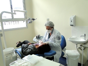 Atendimento na nova Clínica de Odontologia