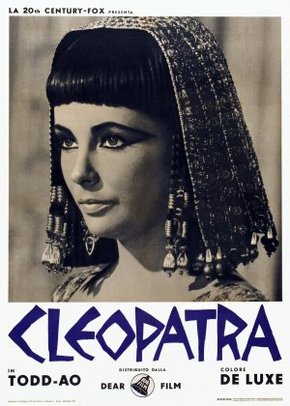 Pôster do filme Cleópatra (1963) com foto em sépia da atriz Elizabeth Taylor caracterizada da personagem