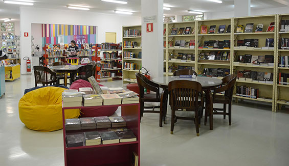 Biblioteca Álvaro Guerra