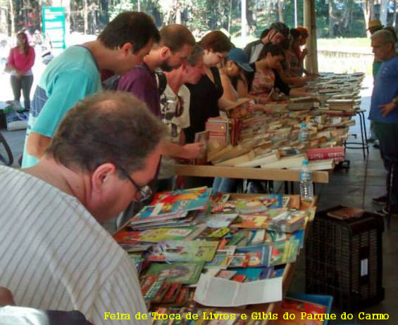 Feira de Troca de Livros e Gibis