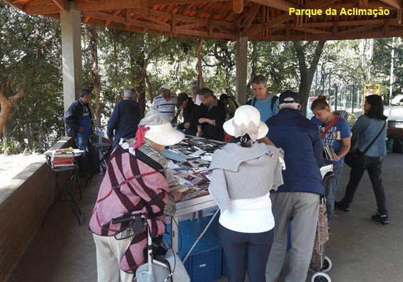 Feira de Troca de Livros e Gibis 