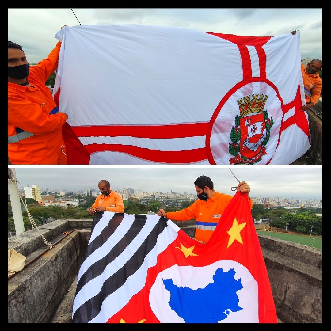 Duas fotos com os funcionários trocando as bandeiras da Cidade e do Estado