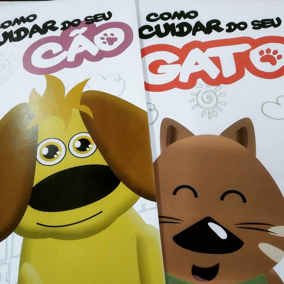 Panfletos com os dizeres: "Como cuidar do seu cão" e "Como cuidar do seu gato"; ilustrações dos animais.
