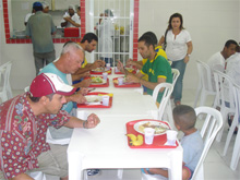 A unidade do Bom Prato Vila Brasilândia é a primeira longe dos grandes centros, tem capacidade para servir até 1.800 refeições diarias a R$ 1