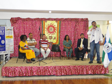 Autoridades locais, membros da Escola de Samba Unidos de Vila Maria e moradores do bairro prestigiaram o evento.