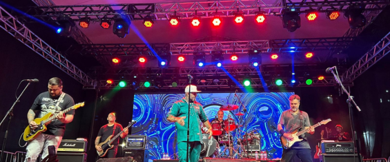 O evento gratuito aconteceu no último final de semana com apresentações culturais, diversidade gastronômica e encerrou com show da banda Detonautas