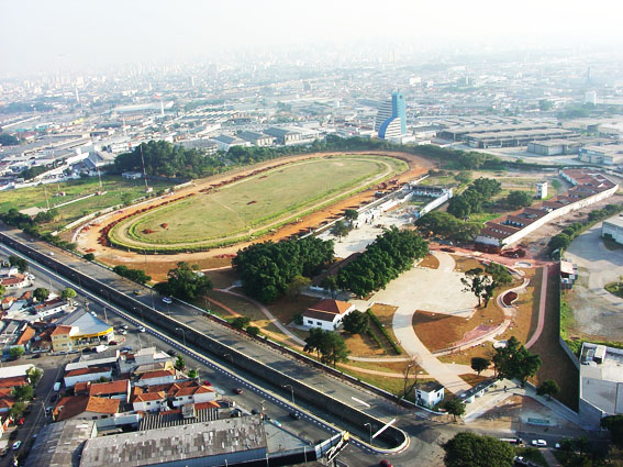 Vista da Vila Guilherme, com o Parque do Trote