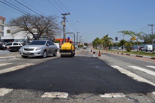 Serviço é realizado na av. Arquiteto Vilanova Artigas