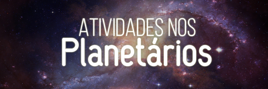  Imagem de uma galáxia com estrelas ao redor, em tons escuros de roxo, cinza, vermelho e amarelo, no centro a seguinte escrita em branco 