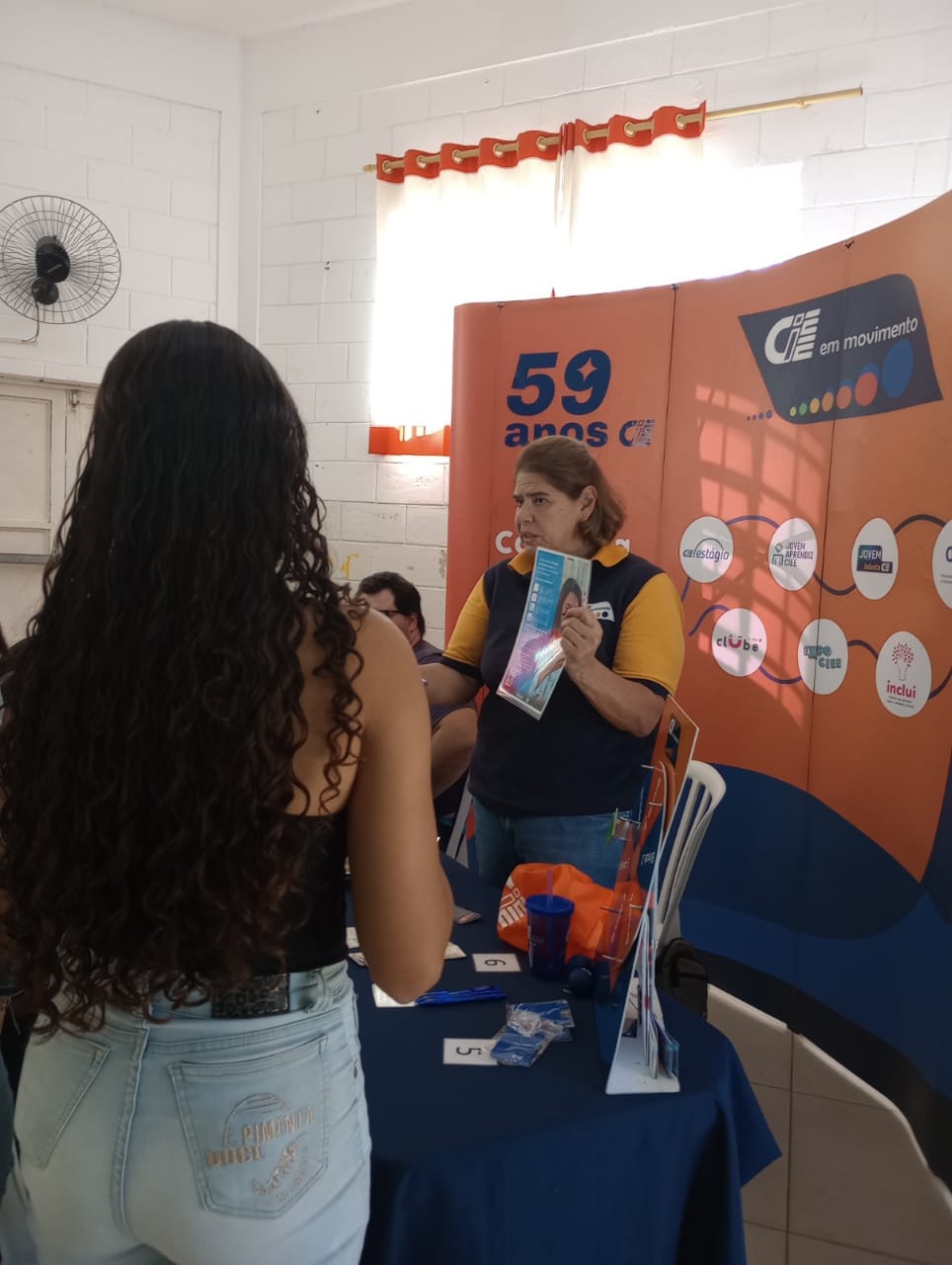 Jovens foram orientados a se inscreverem no Portal do Centro de Integração Empresa-Escola