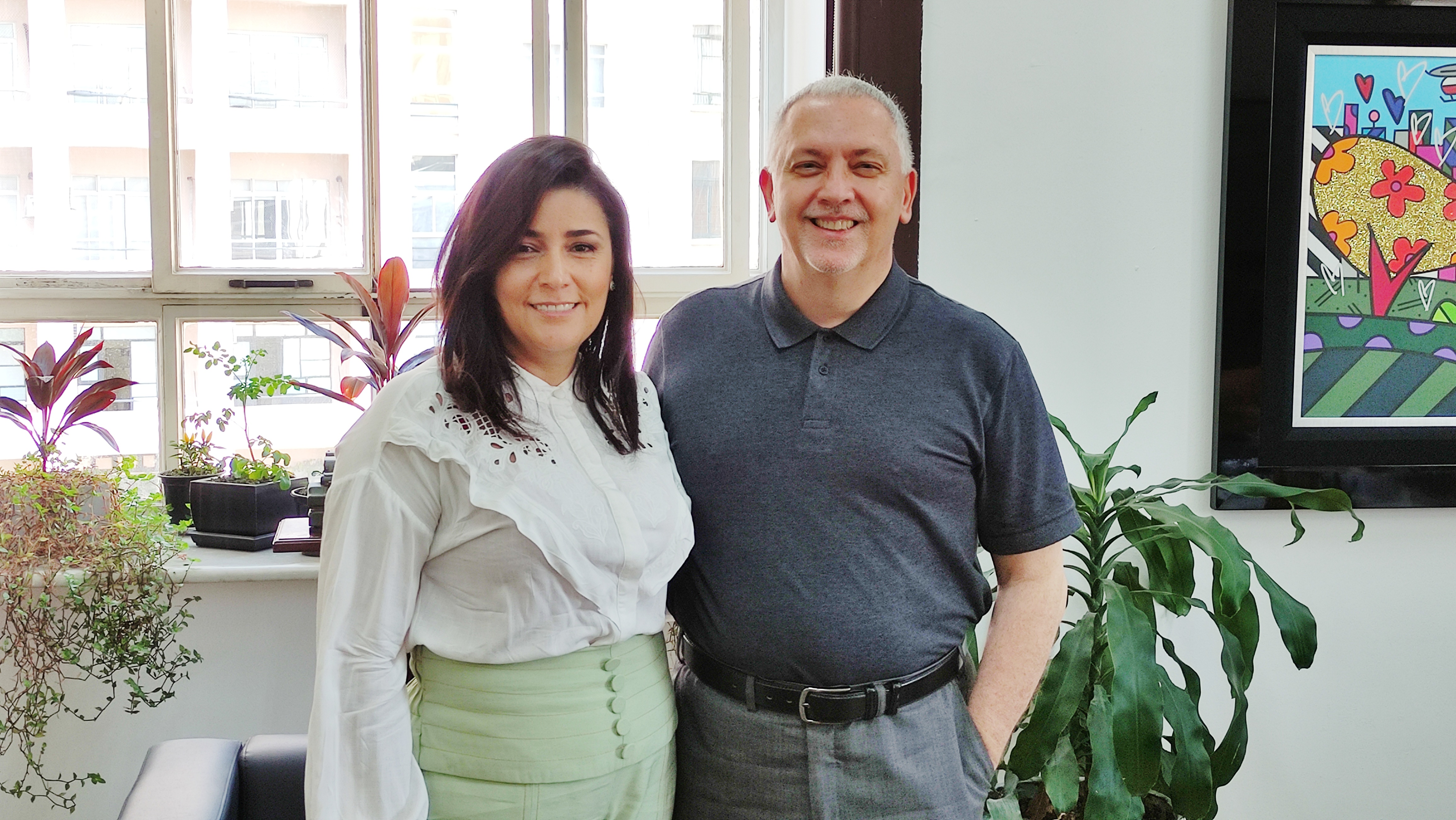 Fotografia da Secretária de Gestão , Marcela e o Secretário Executivo Pinheiro Pedro