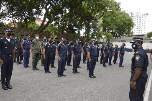 #PraTodosVerem - A imagem registra agentes da Guarda Civil Metropolitana no patio da AFSU recebendo instruções durante as aulas.