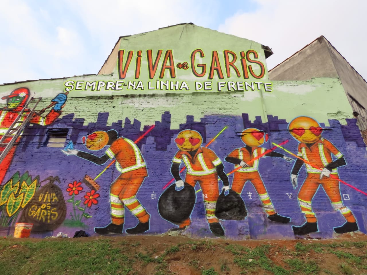 O Ecoponto Vila Madalena e um Ponto Revitalizado na Avenida Brigadeiro Faria Lima recebem grafites especiais para celebrar o Dia do Gari (16)
