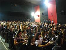 Cerca de 250 pessoas interessadas no tema lotaram o Cine Olido