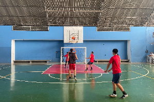 Na imagem, participantes do campeonato 3x3 de basquete da Fundação Casa.