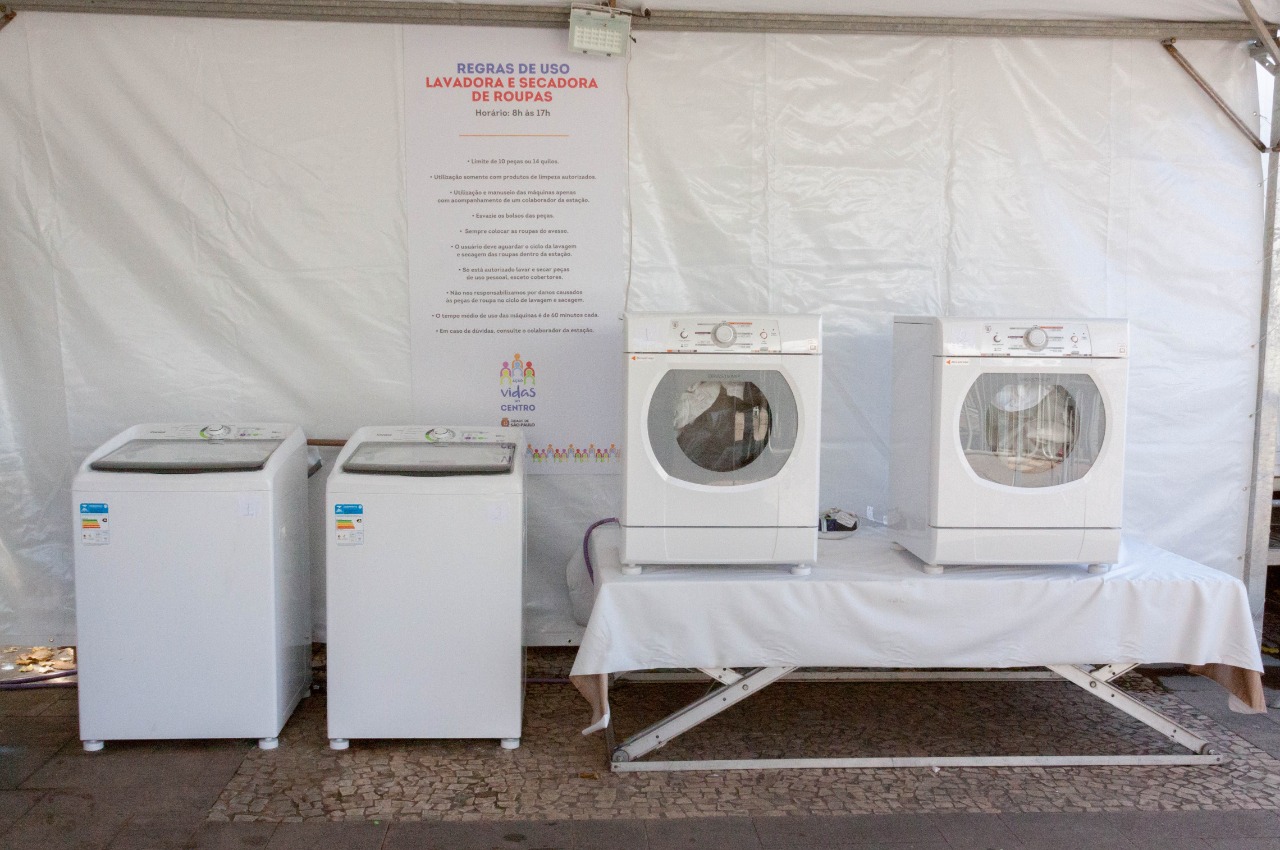 Máquinas de lavar e secar nas estações Vidas no Centro