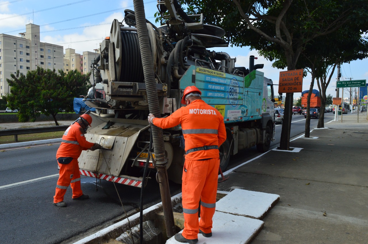 O resultado aparece na redução dos pontos de alagamentos: em 2022 é de 62% se comparado a 2018. Foram investidos 274 milhões de reais na manutenção dos serviços de drenagem.