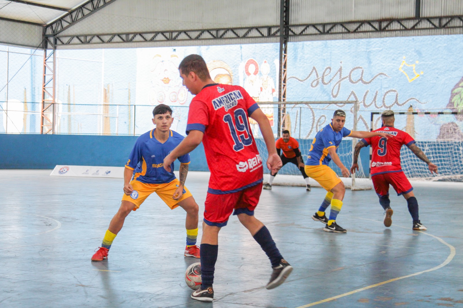 Na imagem, participantes da 1ª Copa de Futsal da Cidade São Paulo.
