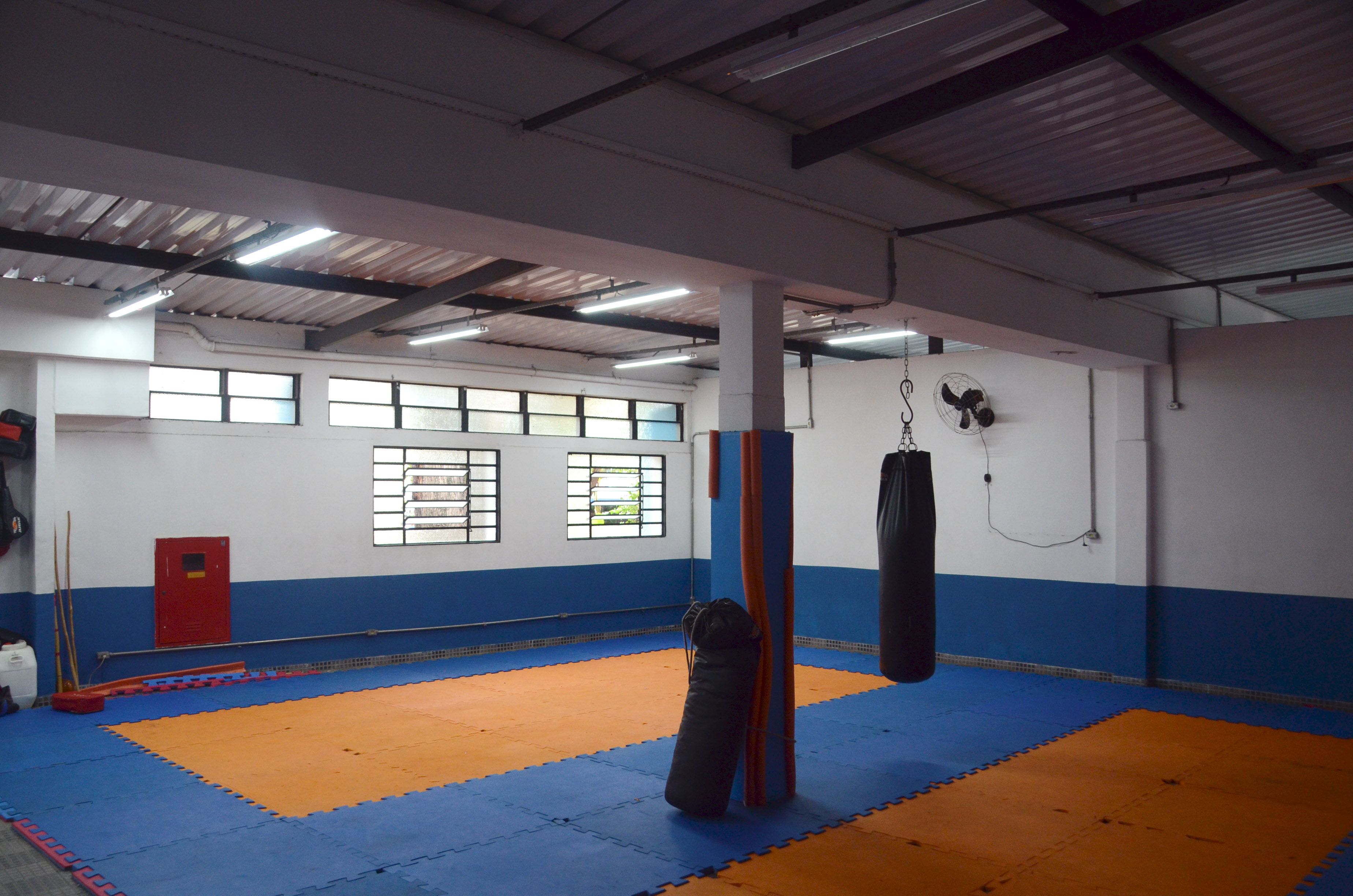 Imagem mostra sala de boxe do Centro Esportivo Ipiranga.