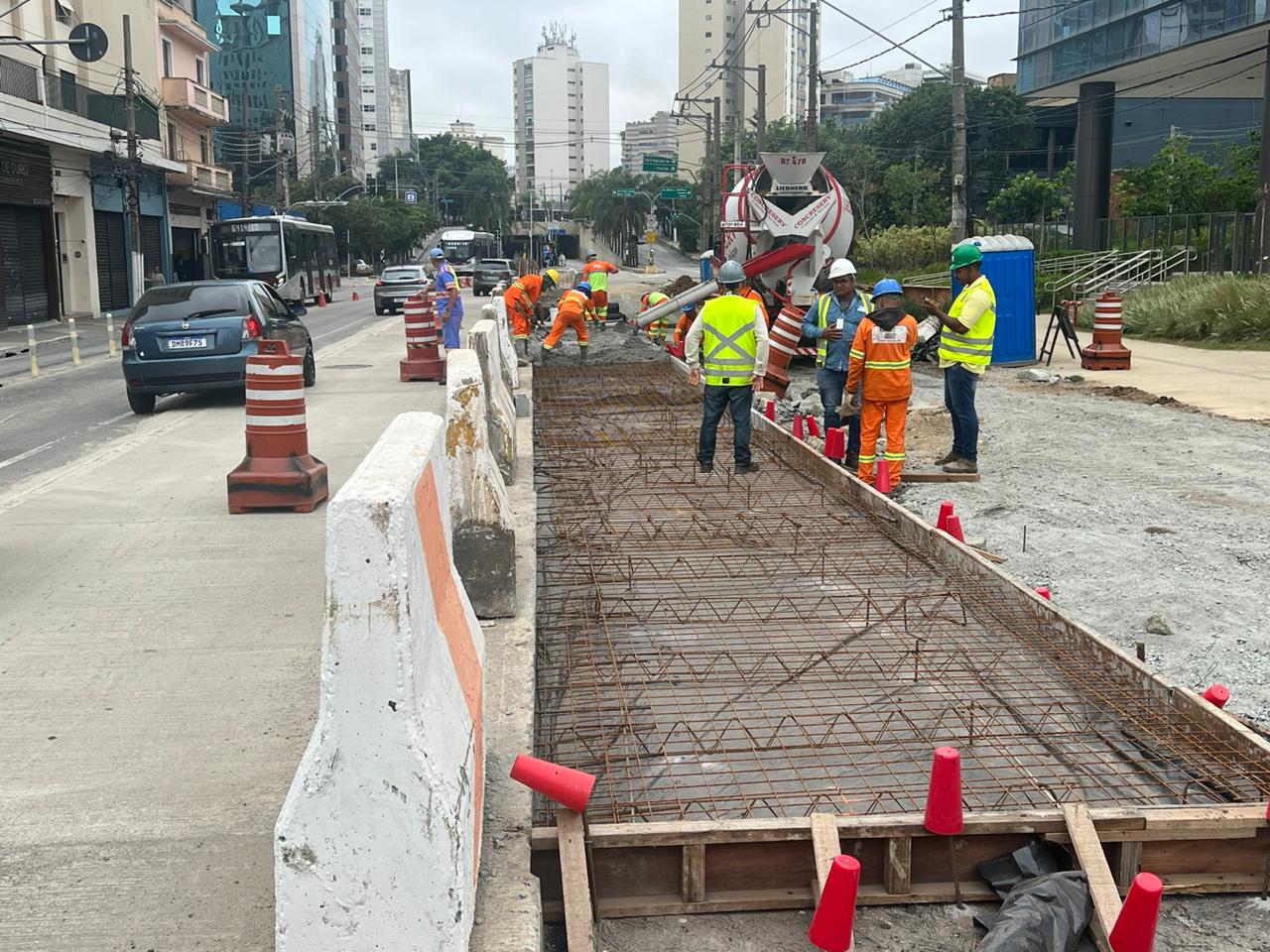 Obras de Requalificação da Av. Santo Amaro completam 4 meses de trabalhos, Secretaria Municipal de Infraestrutura Urbana e Obras