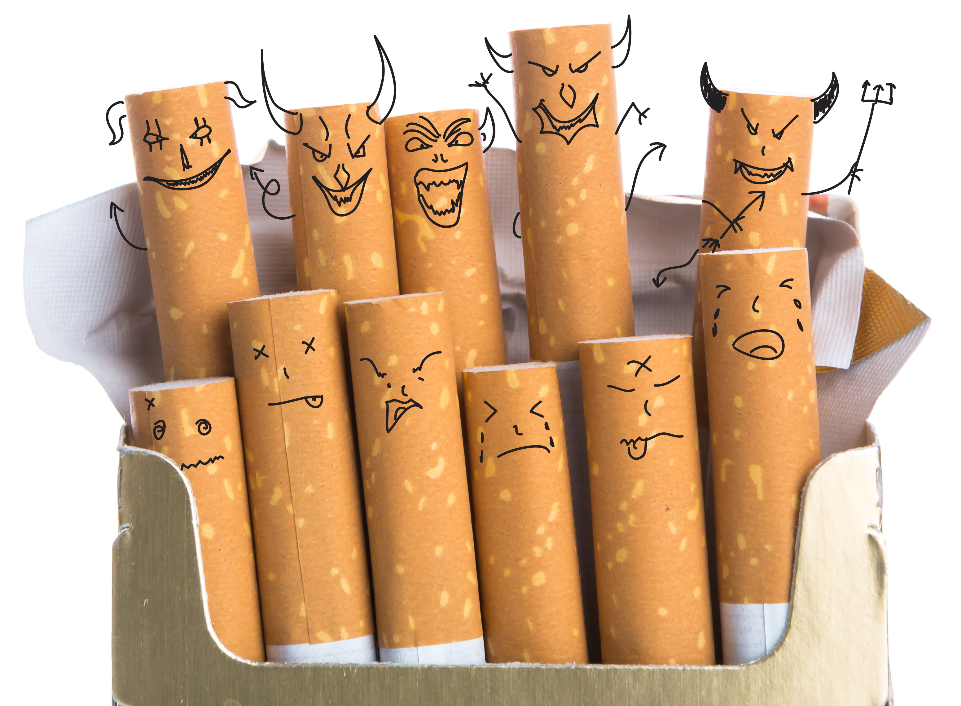 Arte de um maço de cigarro com carinhas bravas desenhadas