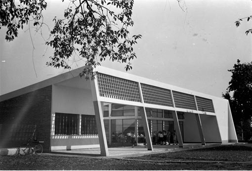 Fachada Biblioteca Belmonte