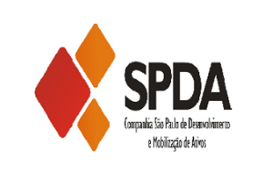 Logotipo da Companhia São Paulo de Desenvolvimento e Mobilização de Ativos - SPDA constituído pelo nome e sigla da Companhia e três quadrados perfeitos com cantos arredondados, uma maior à esquerda e dois menores alinhados à direita.