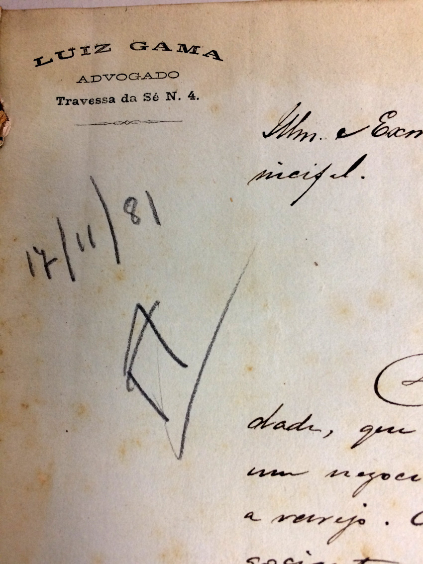 Recorte da assinatura de Luiz Gama como escrivão da subdelegacia do Distrito da Sé